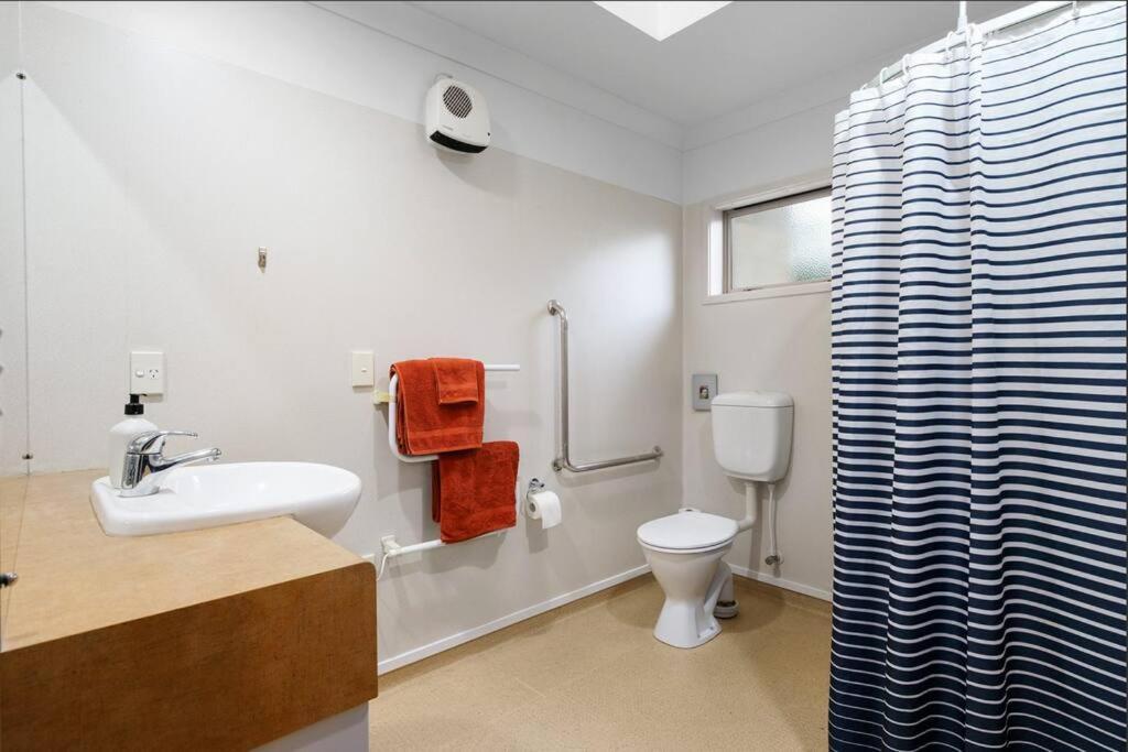 קיימברידג' Sunny, Quiet, 2-Bedroom Unit In Fabulous Location! מראה חיצוני תמונה